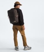 The North Face Base Camp Voyager Daypack, Smokey Brown/Khaki Stone, One Size - Image 5