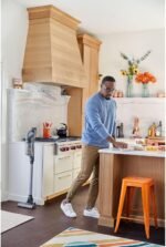 BLACK+DECKER POWERSERIES 20V MAX Cordless Stick Vacuum Cleaner, Household Vacuum Cleaners for Hardwood Floors and Carpet, LED Lights, Detachable, Anti-Tangle, Lightweight, Bagless (BHFEA18D1) - Image 15